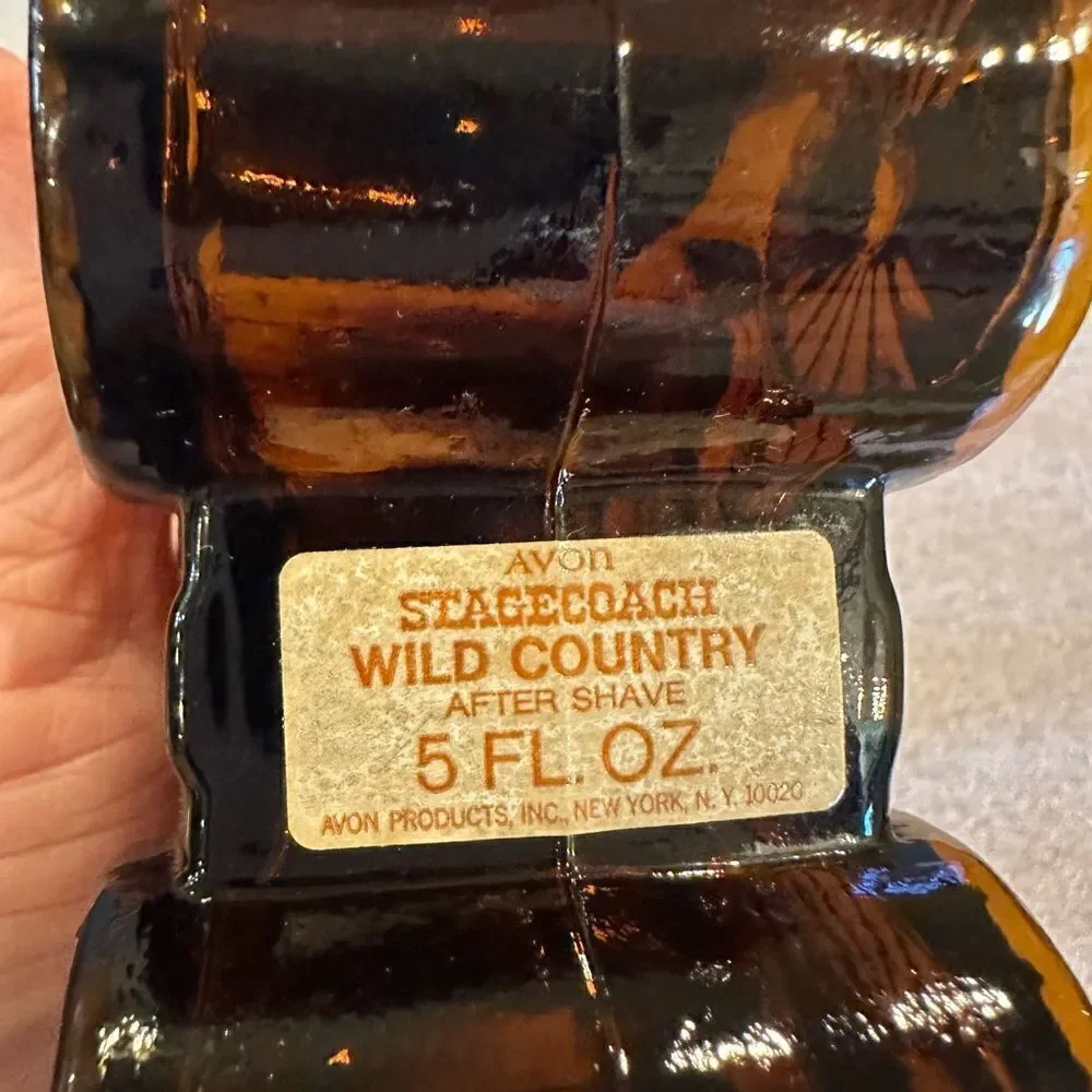 Vintage 1970s Avon Stagecoach Wild Country Aftershave 5 Fluid Ounce Decanter